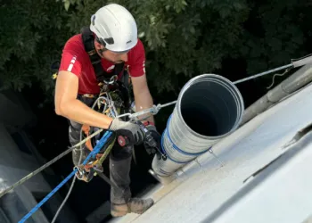 Szerelési és telepítési munkák ipari alpintechnikával - Kamot Safety Kft.